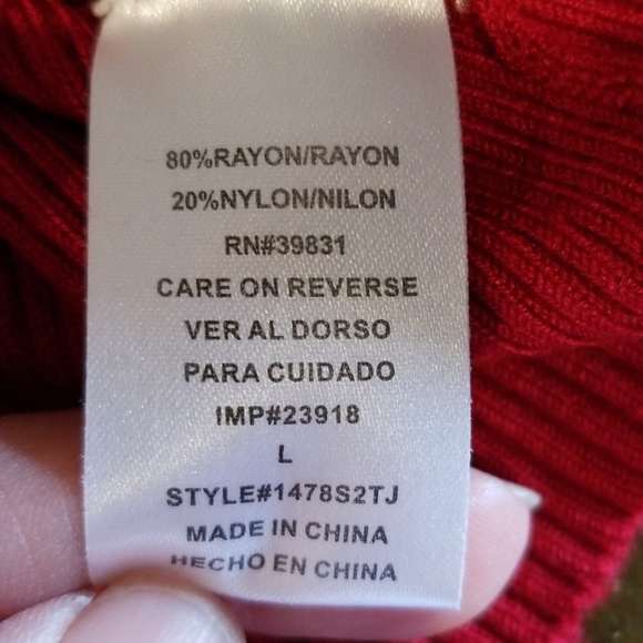 Sexy red sweater with sparkly buttons size L - Picture 7 of 8